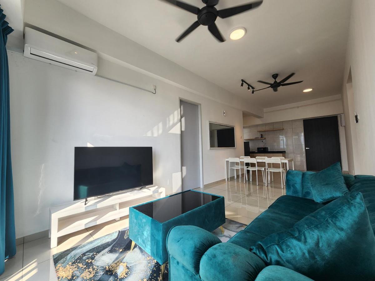 Praicon Tower - Premium Suite Баттерворт Экстерьер фото