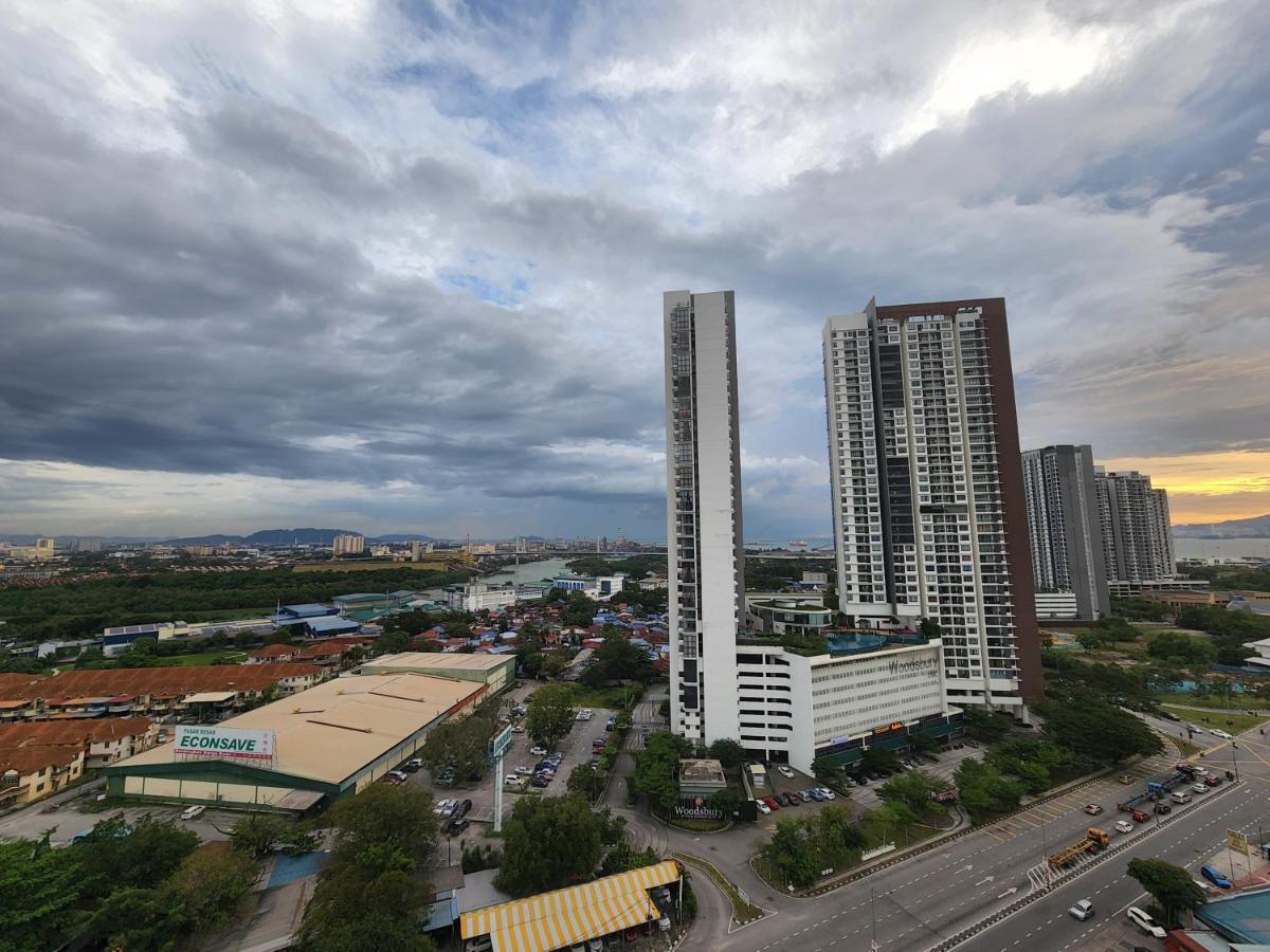 Praicon Tower - Premium Suite Баттерворт Экстерьер фото