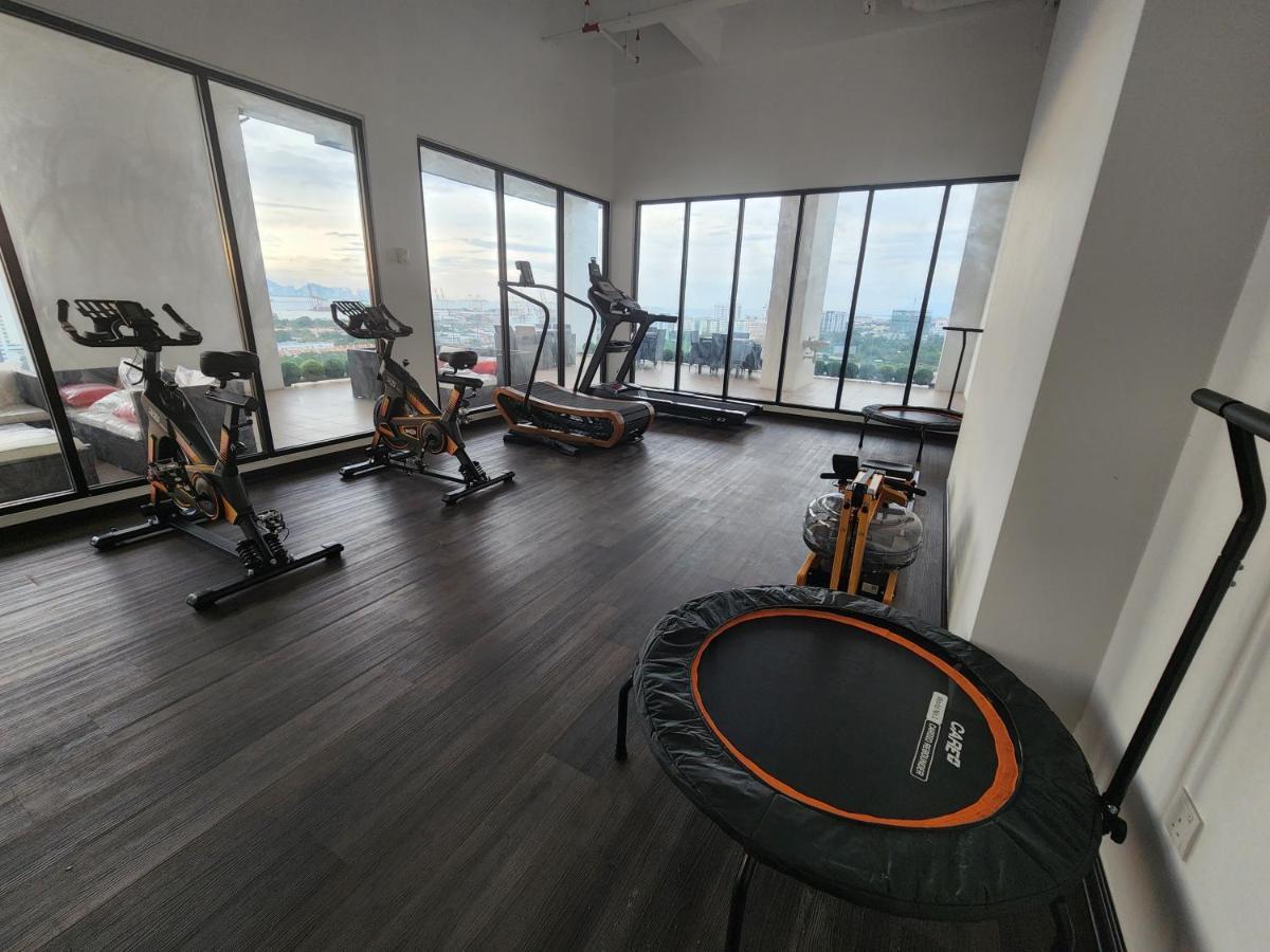 Praicon Tower - Premium Suite Баттерворт Экстерьер фото