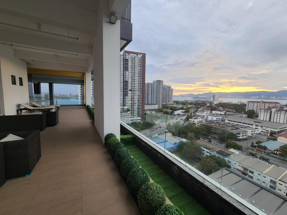Praicon Tower - Premium Suite Баттерворт Экстерьер фото